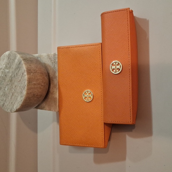 Tory Burch frames with cases - Picture 7 of 12